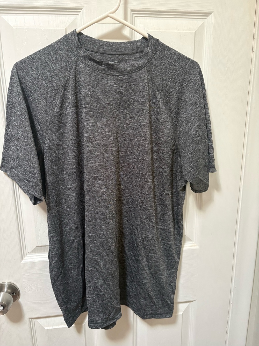 Nike Men's Dark Gray Heather Short-Sleeve Athletic Tee